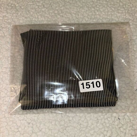 Lululemon Womens Swiftly Tank Top Black White Stripes Size 10 EUC - Picture 9 of 9